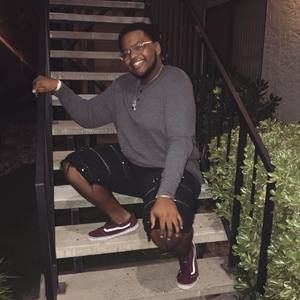 Meet your Posher, Earnest